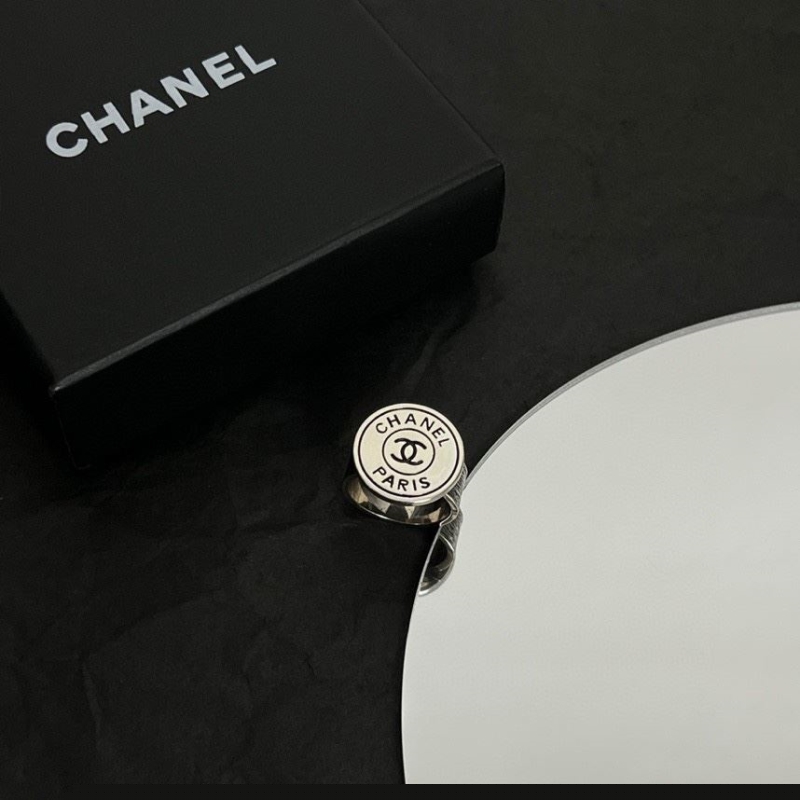 Ch*el rings